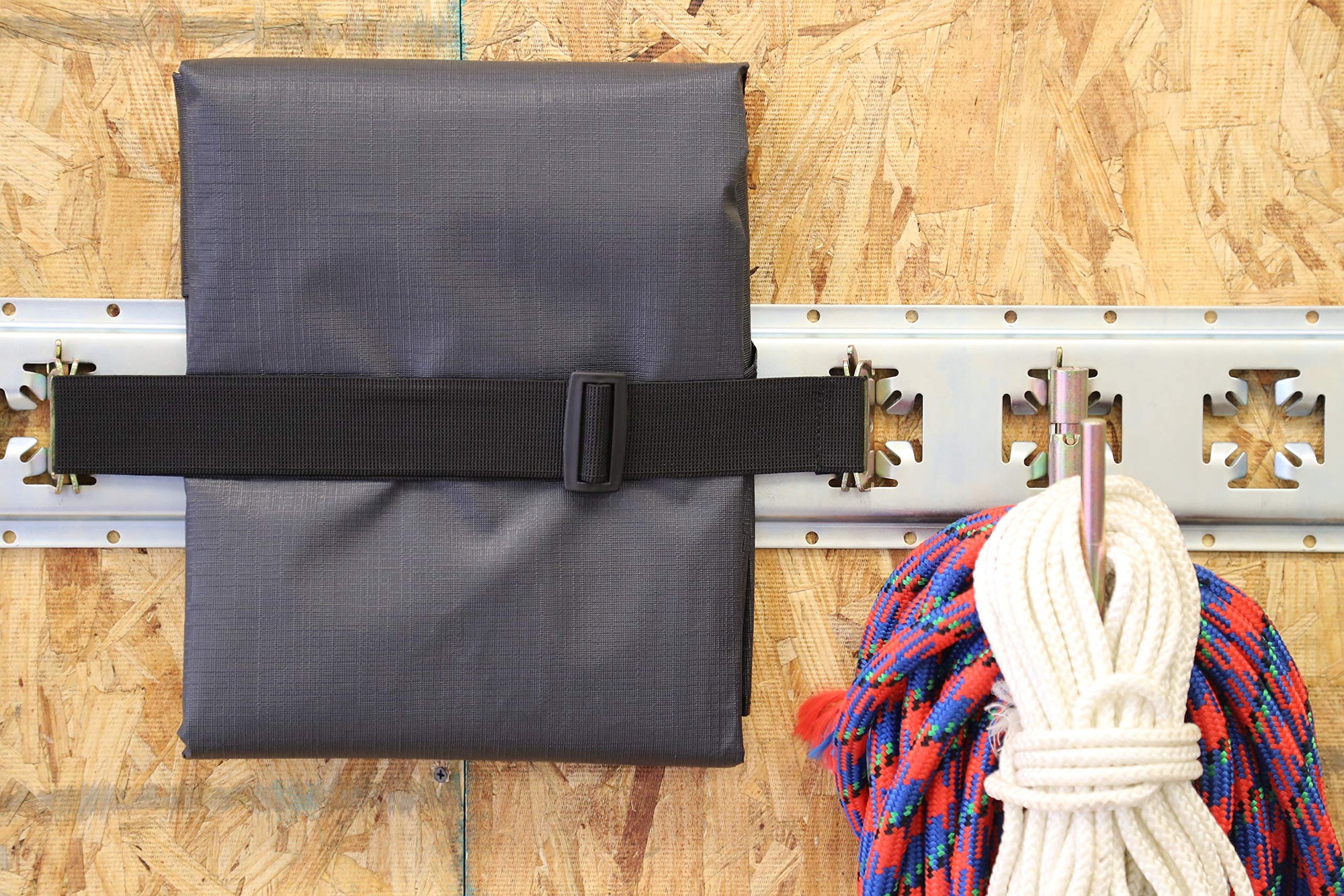 Adjustable 22" - 32" Track BungeeX 2 Pk Black
