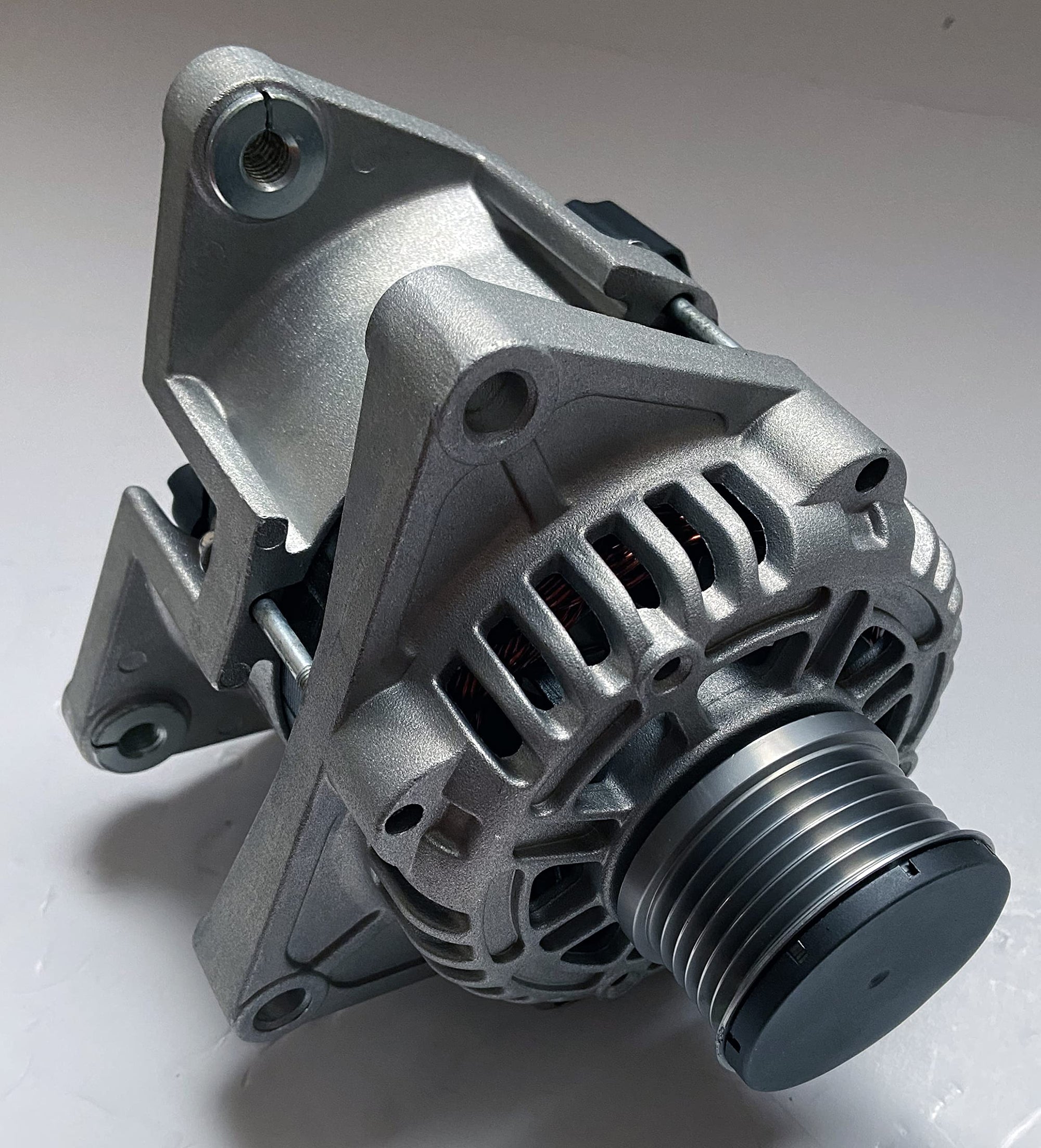 Alternator TYC Compatible with 2012-2018 Chevrolet Sonic