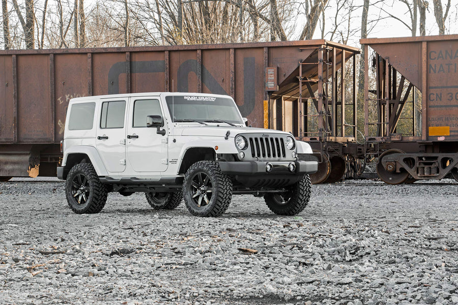 2.5" Lift Kit Rough Country for 2007-2018 Jeep Wrangler JK Unlimited - 901