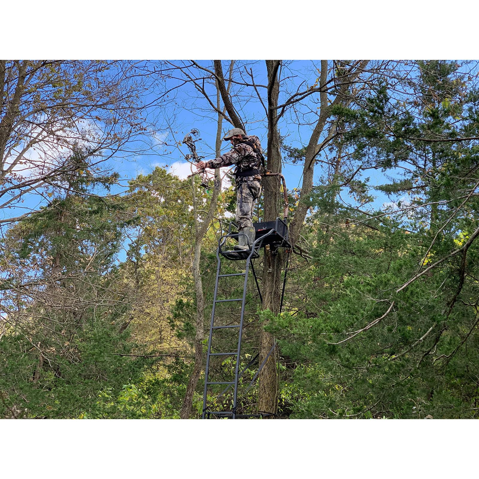 Warrior Elite Big Game Ultra-Wide Ladder Whitetail Deer Elk Mule Above Hunting Outdoors Flex-Tek Seat 17' Tall 1-Person Tree Stand