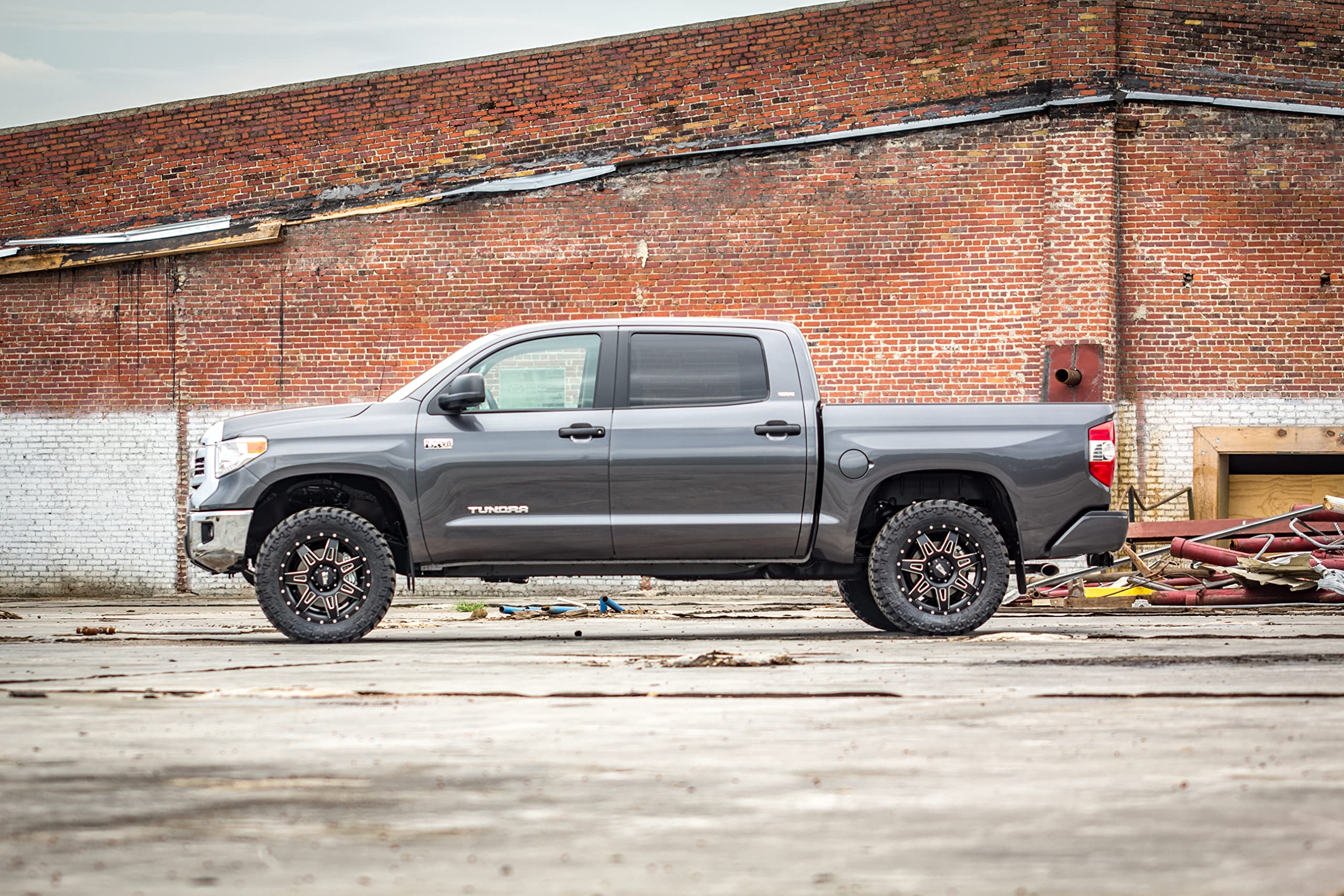 1.75" Rough Country Front Leveling Kit for 2007-2021 Toyota Tundra - 88000