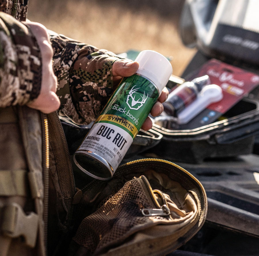 Buck Bomb Hunters Specialties Synthetic Scrape Generator Liquid w/Wicks | Deer Buck Lure Hunting Primetime Post/Pre-Rut Scent Attractant for Hunting, 4 Oz (118 ml.)