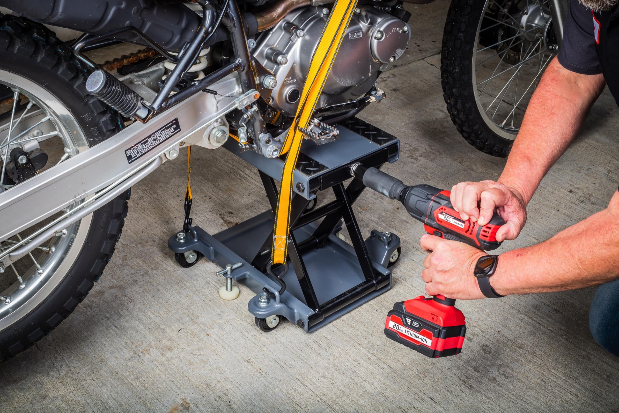 Powerbuilt Motorcycle and Utility Lift Deluxe, Lock Wheels, Strap Hooks, Transmissions, ATV, Hand Driven or Power Tool - 941877ECE