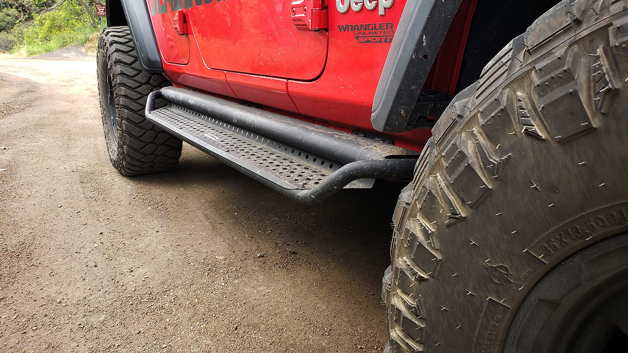 Dominator Xtreme D1 Sliders Go Rhino | 87", Mild Steel, Textured Black | D10087T