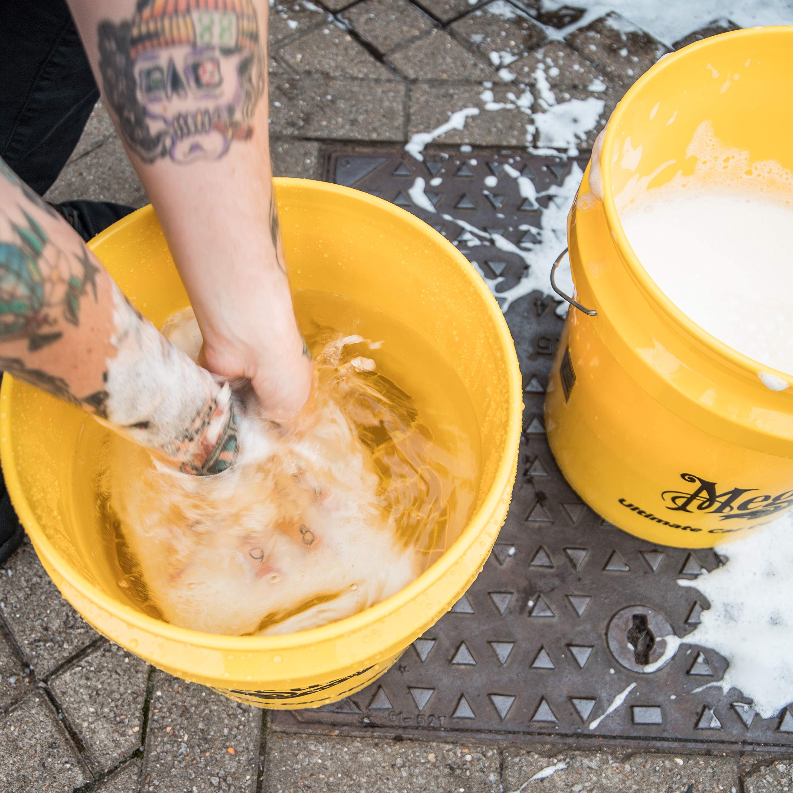 Car Wash Bucket Meguiar's Yellow for Water and Suds - 3.5 Gallon