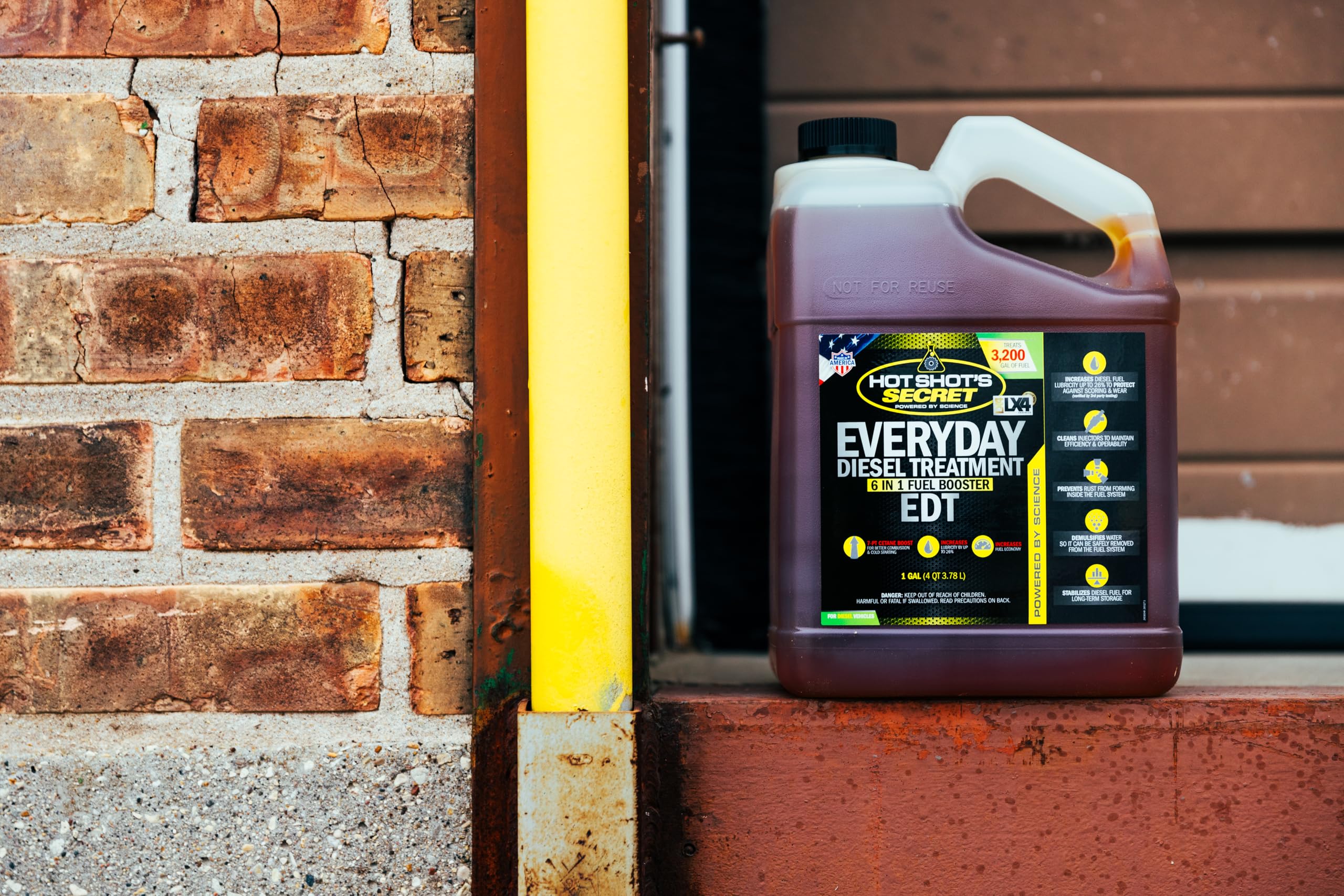 Everyday Diesel Treatment Hot Shot's Secret 1 Gallon, 6-in-1 Diesel Additive - Injector Cleaner, Fuel System Cleaner, Fuel Additive Boosts Cetane (HSSEDT01G)