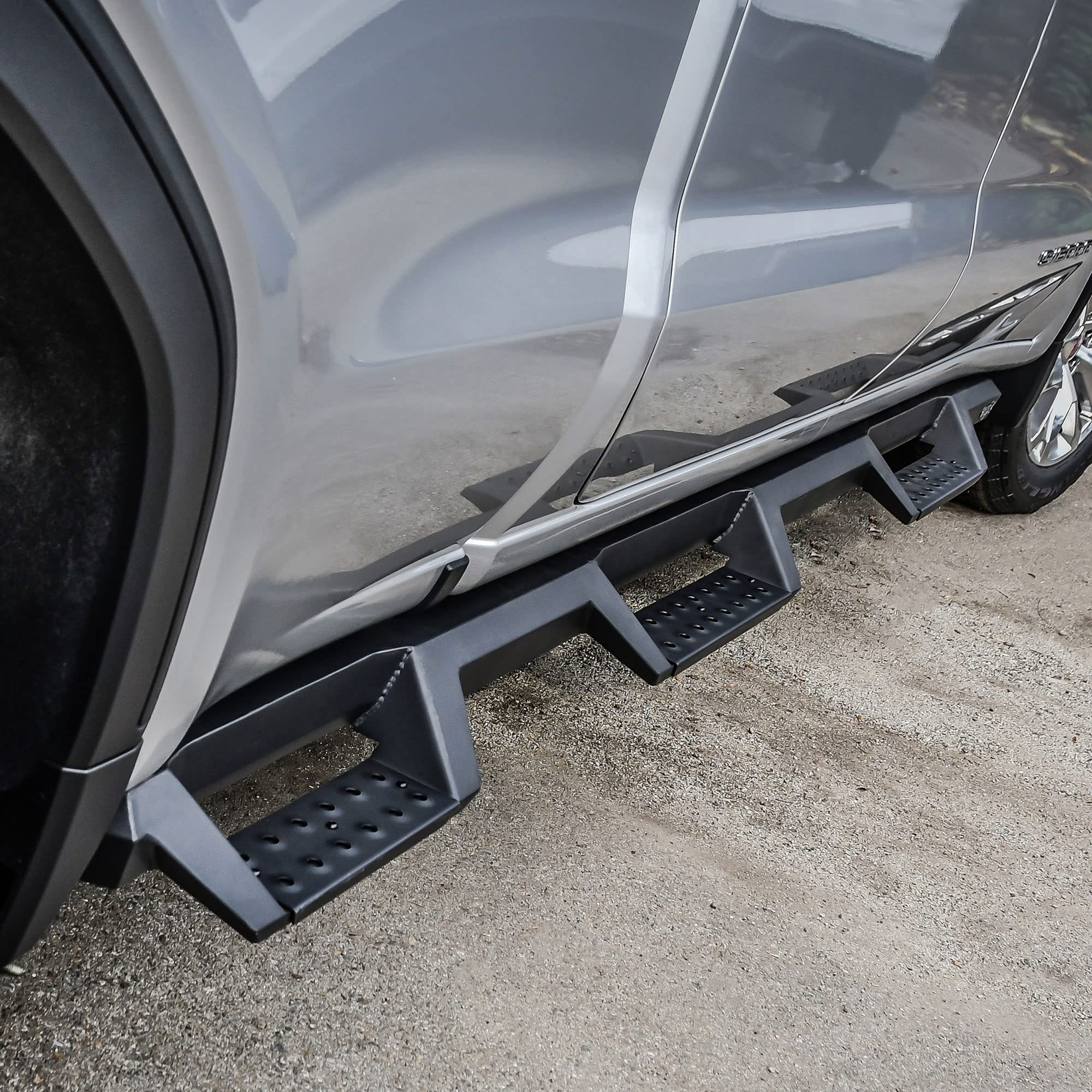 Westin HDX 56-534695 Drop Wheel to Wheel Nerf Bars fits 2019-2025 Silverado Sierra 1500 Crew Cab 6'5" Bed (Exc 2019 Silverado LD/Sierra 1500 Limited) Textured Black Pair