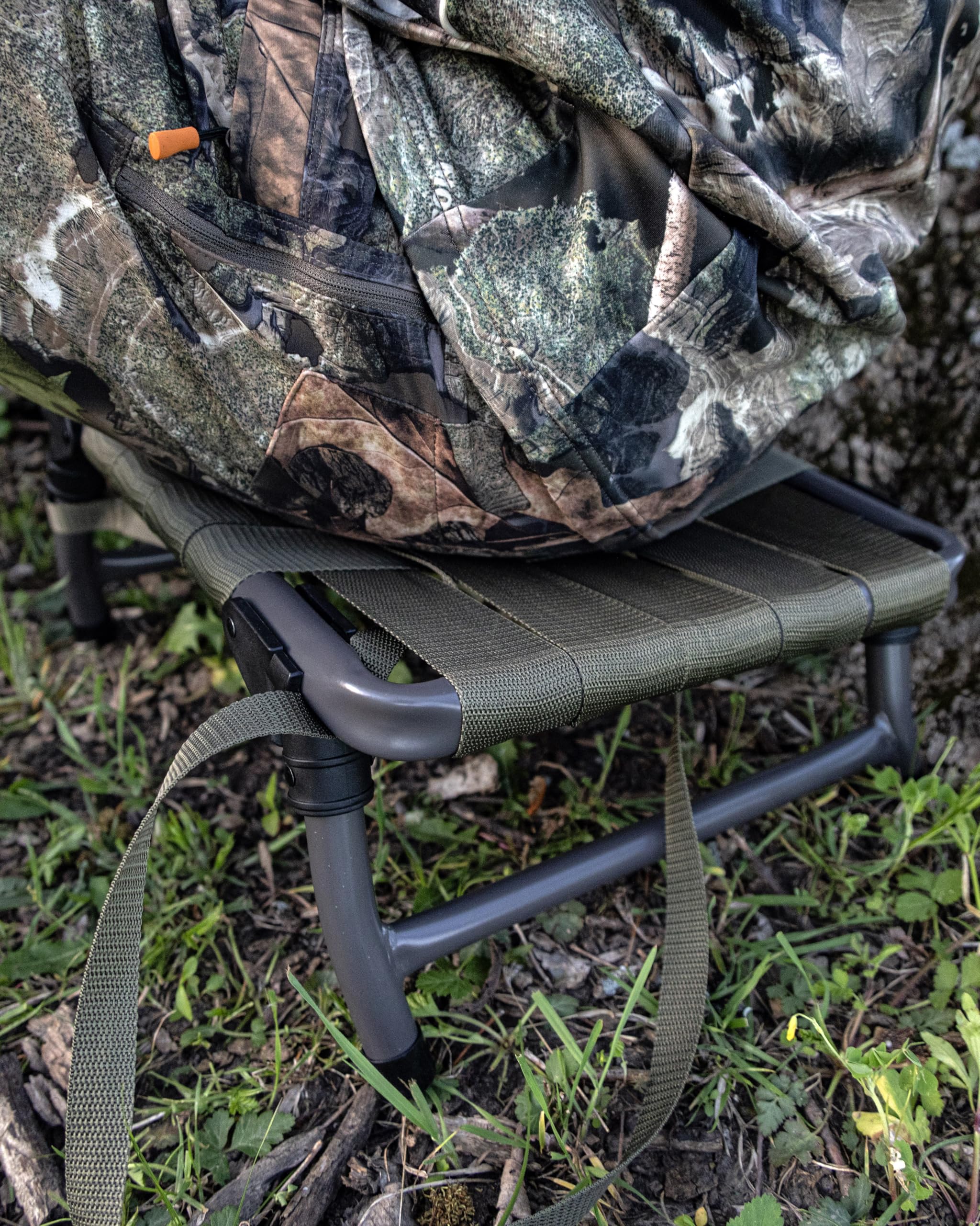 Strut Seat HUNTERS SPECIALTIES with Folding Legs & 2 " Nylon Webbed Seat | Durable Compact Portable Easy to Carry Collapsible Turkey Hunting Chair