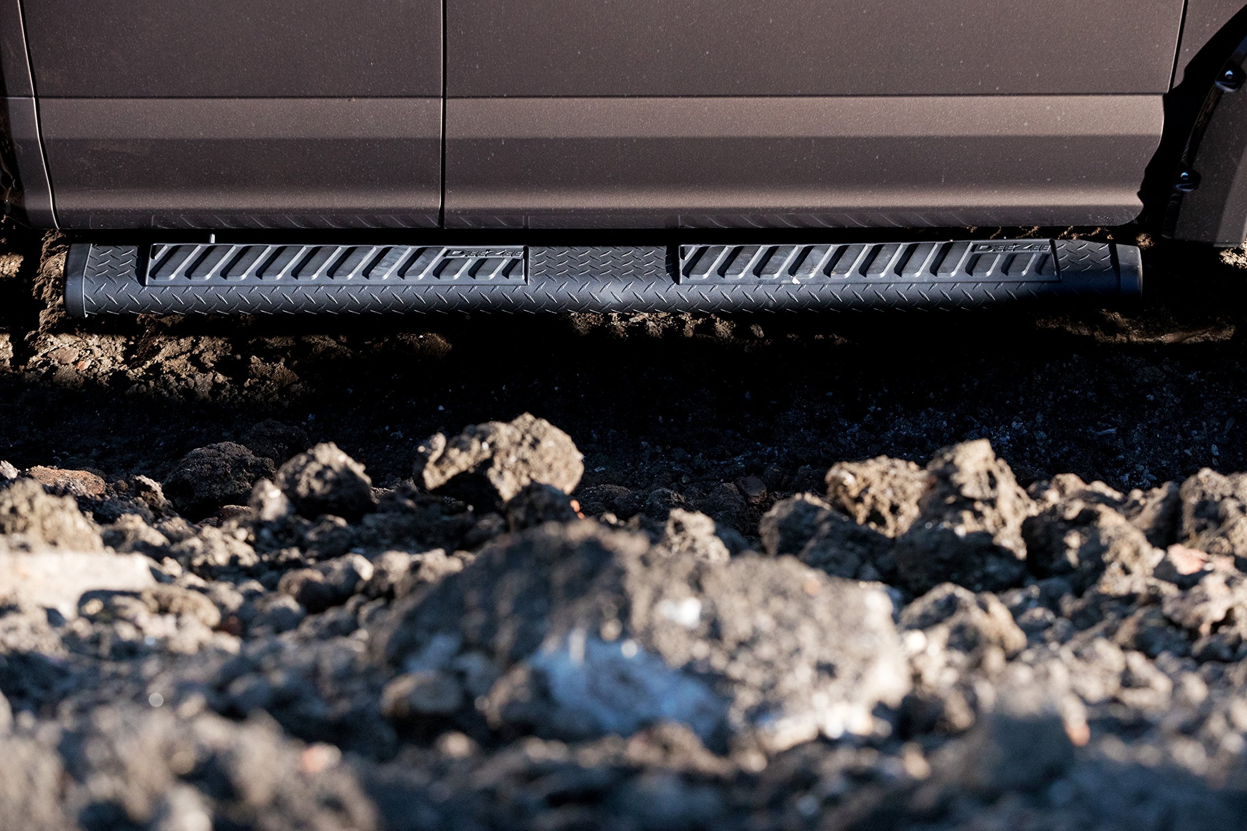 Dee Zee 6" Oval Black-Tread Side Steps DZ16411