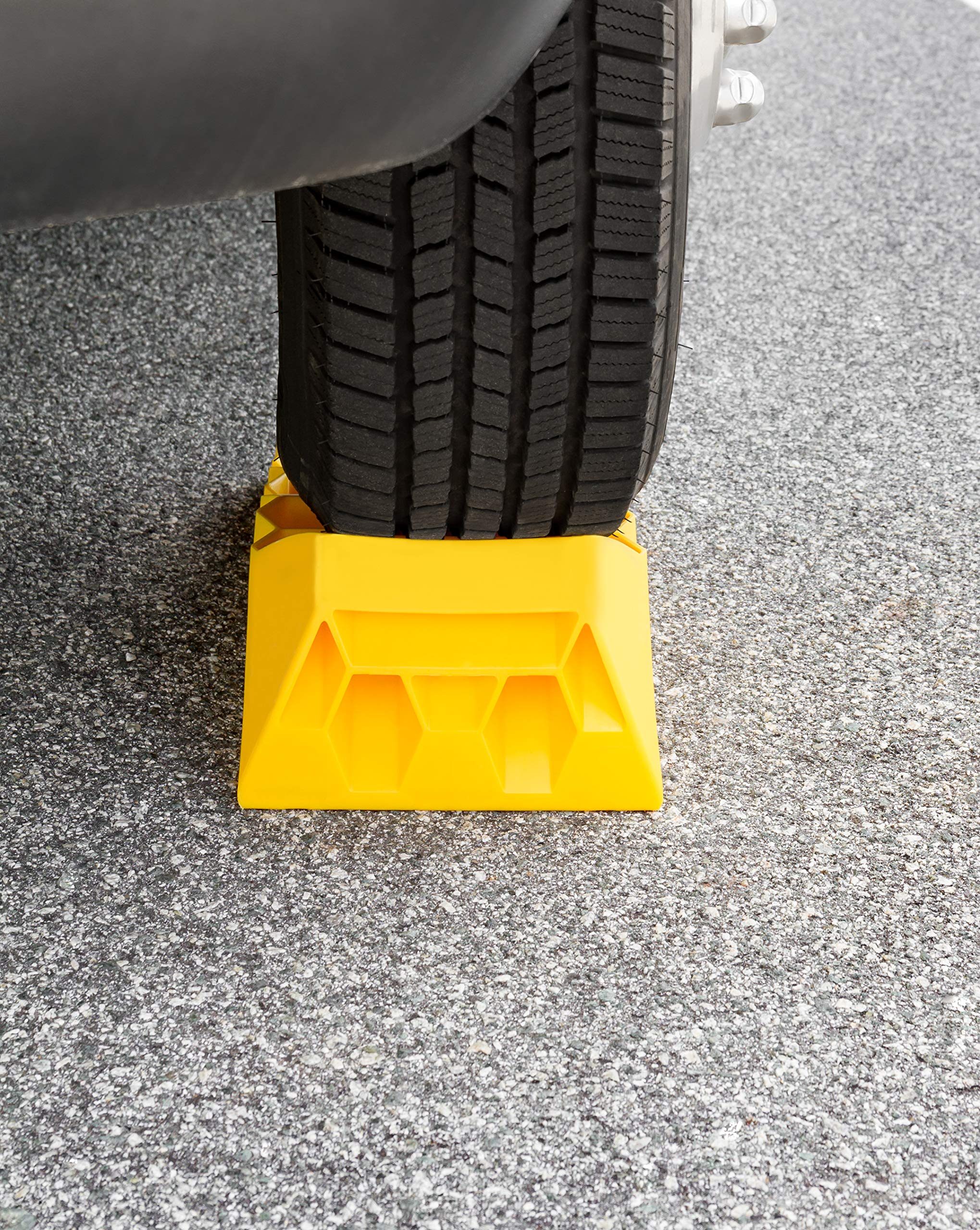 Camco Super RV Tri-Leveler | Features 3 Leveling Heights for Campers, a 12,500lb Load Capacity, a Built-in Carry Handle, and is Ideal for Campers, RVs, Travel Trailers, and More (21028)