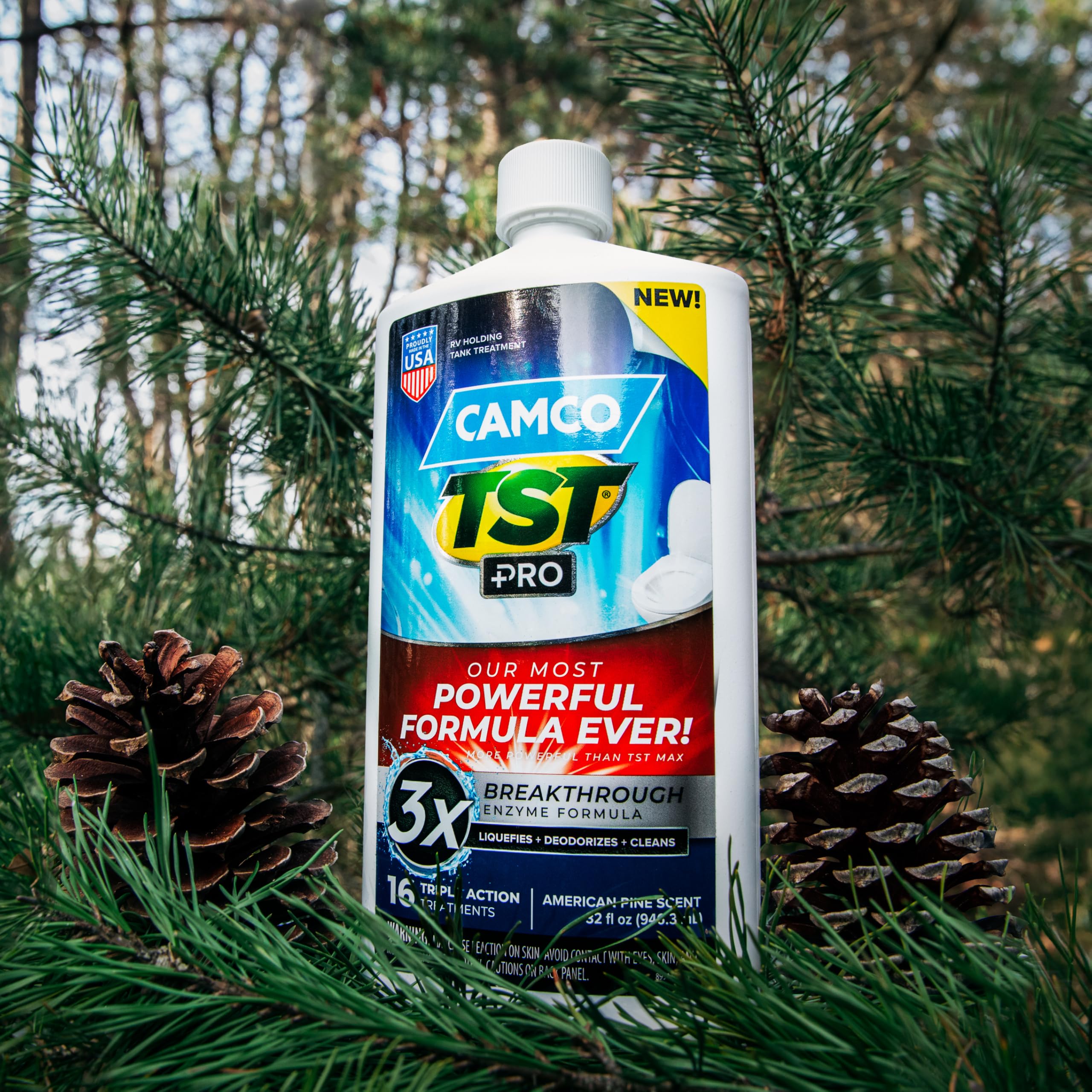 Camco TST PRO Toilet Treatment Camper/RV - Innovative Bio-Enzymatic Formula -Fastest Odor Stopper & RV Sewer Waste Breakdown - RV Black Tank Treatment - Fresh Pine Scent - Septic-Safe, 32-Oz (41771)