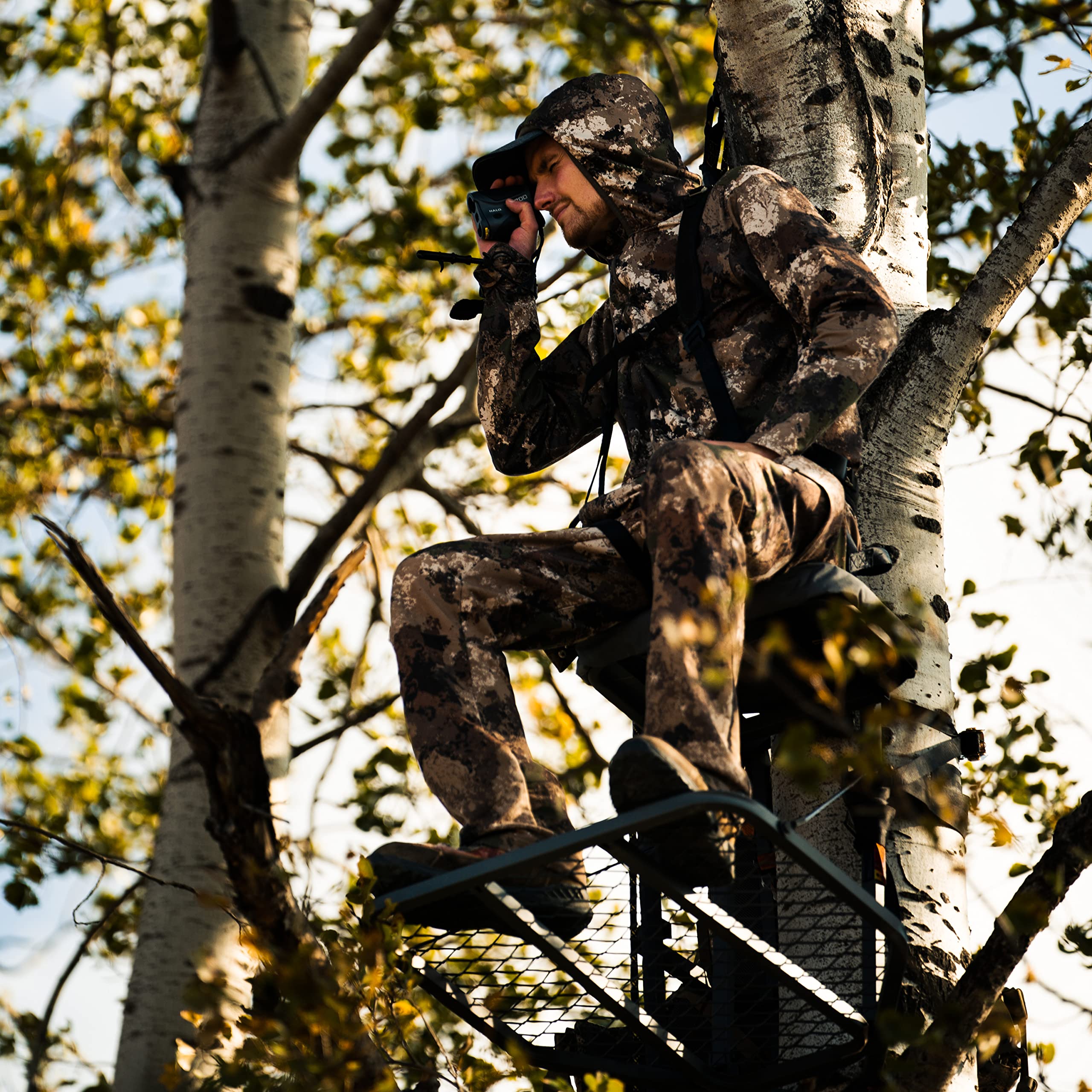 Rivers Edge Big Foot RE555 Lever-Action Hang-On Treestand, Lightweight, Flip-Up Padded Seat, 24” x 28” Platform