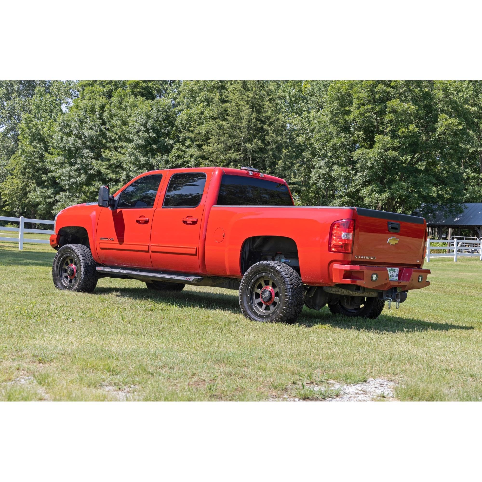 3.5" Lift Kit Rough Country for 2011-2019 Chevy/GMC 2500/3500 2WD/4WD - 95740RED