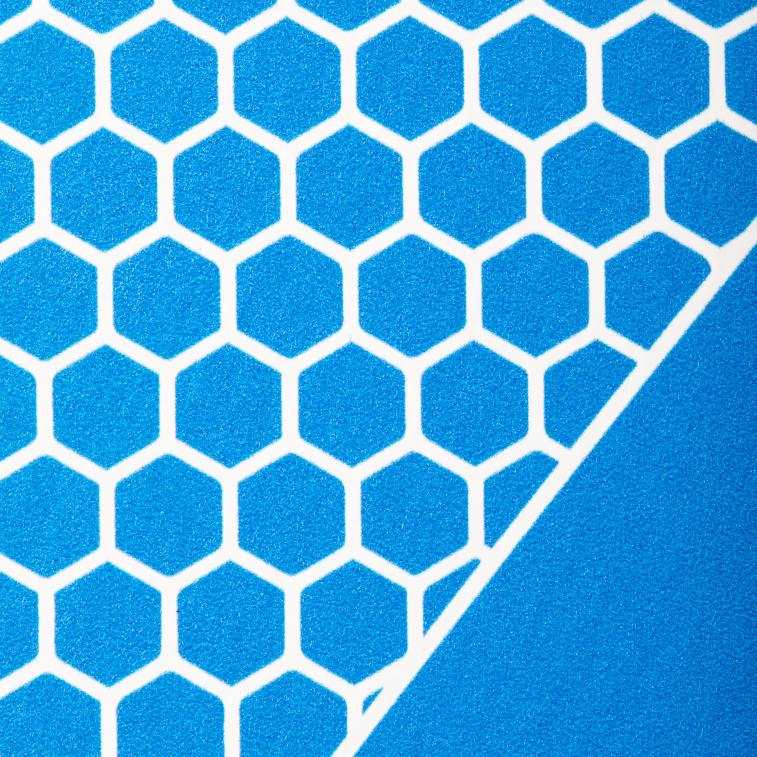 Composite Onix Z5 Pickleball Paddle Features Nomex, Paper Honeycomb Core and Fiberglass Face