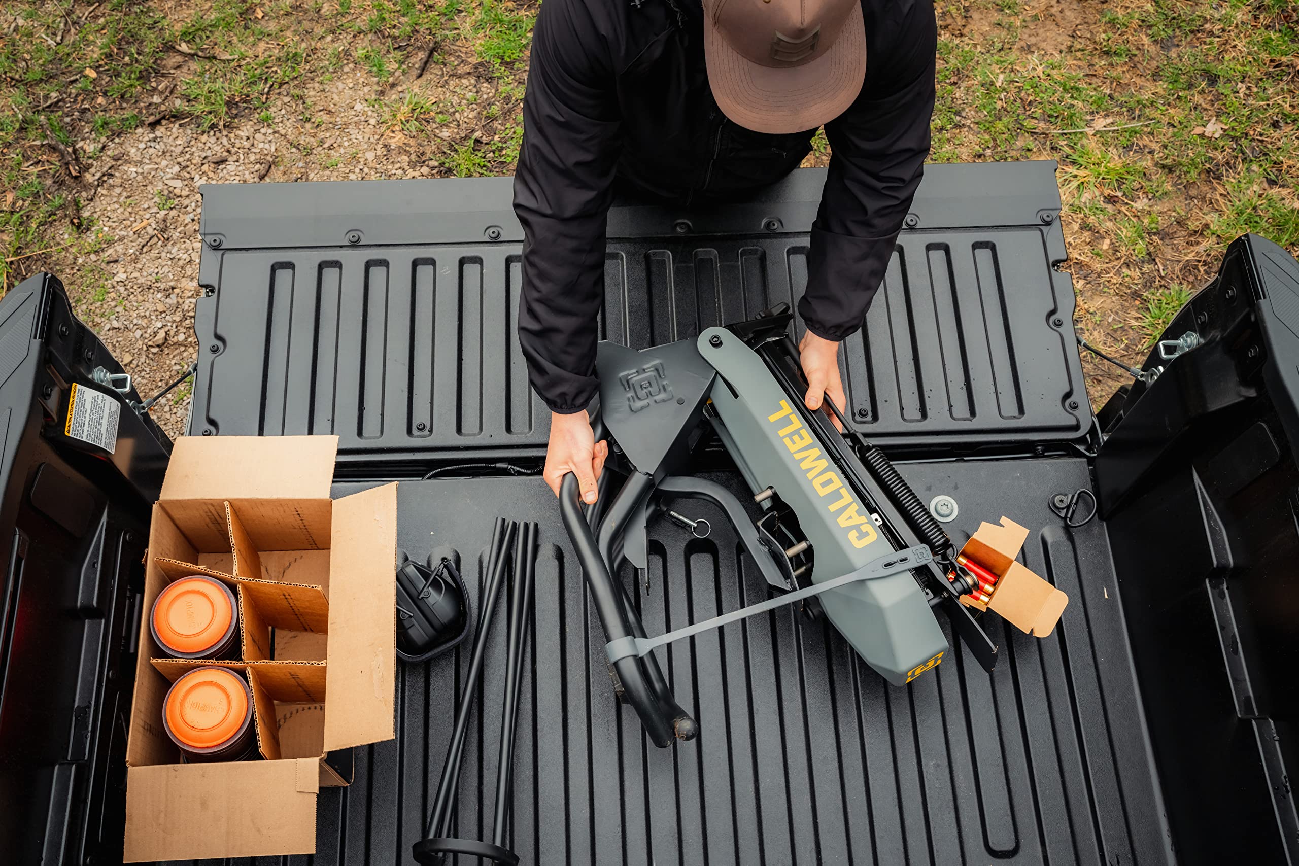 Caldwell Target Claymore Thrower 50 Clay Capacity, 55 Yd Throw with Foot Pedal for Single Person Use - No Electricity Needed