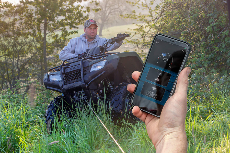WARN Wireless HUB Receiver 103950 and Phone App - for Powersports Winches (VRX, ProVantage, Vantage)