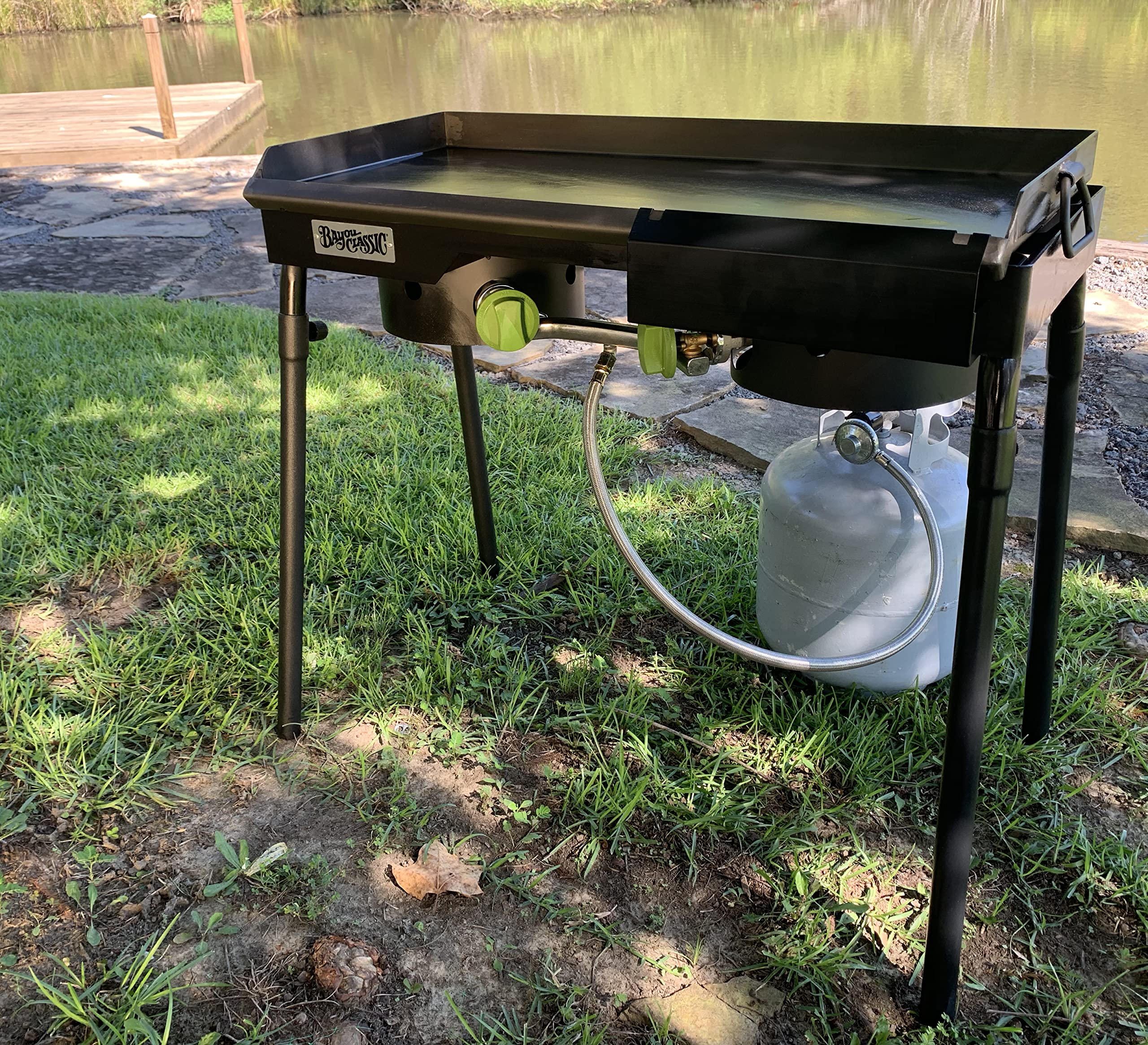 Bayou Classic Camp Dual Patio Stove w/Double Griddle Features Dual 6-in Cast Aluminum Burners 27-in Tall Cooker 13.5-in x 13.5-in Square Removable Griddle Perfect For Backyard Chefs Tailgates