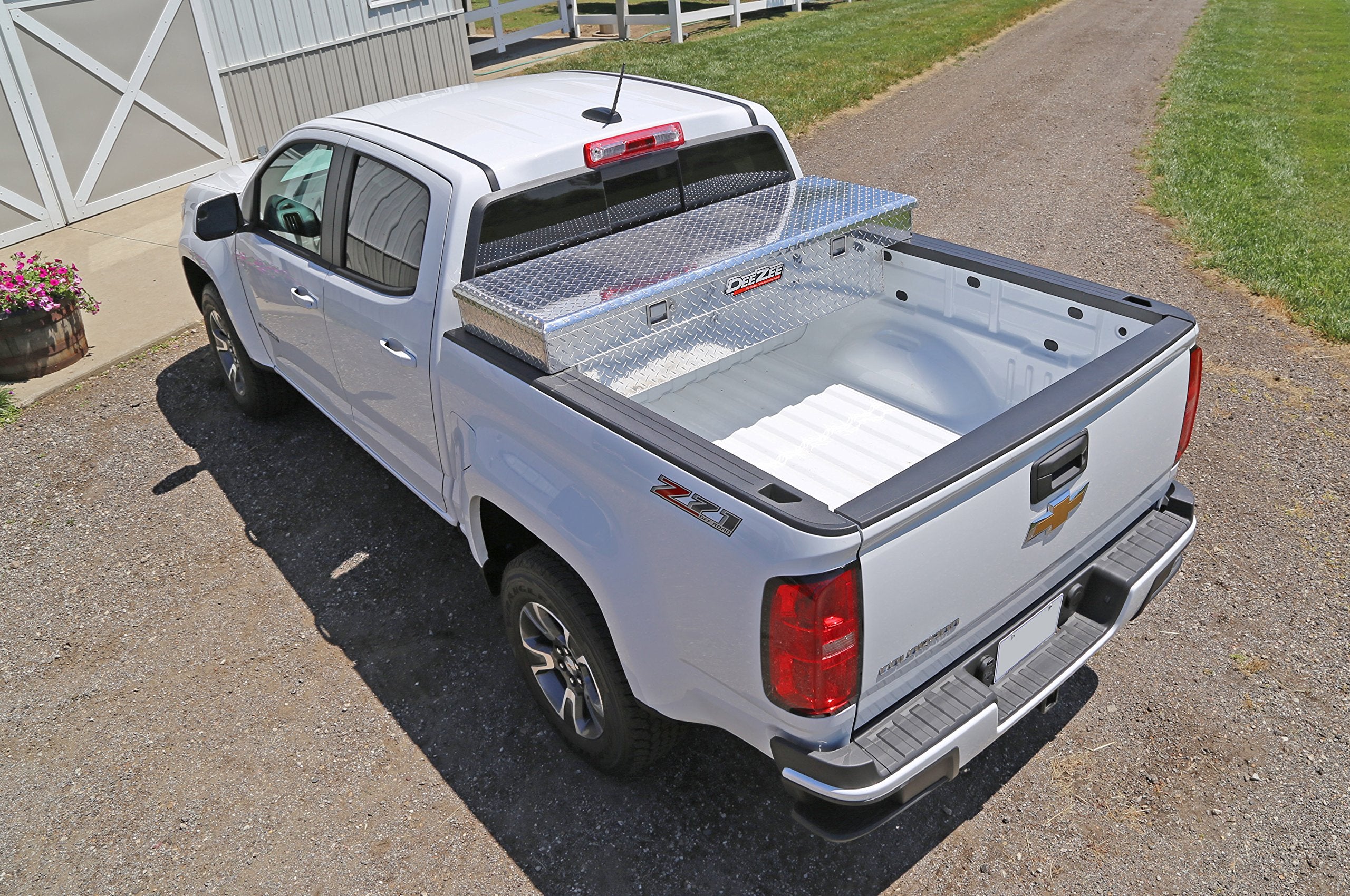 Red Label Dee Zee Crossover Tool Box