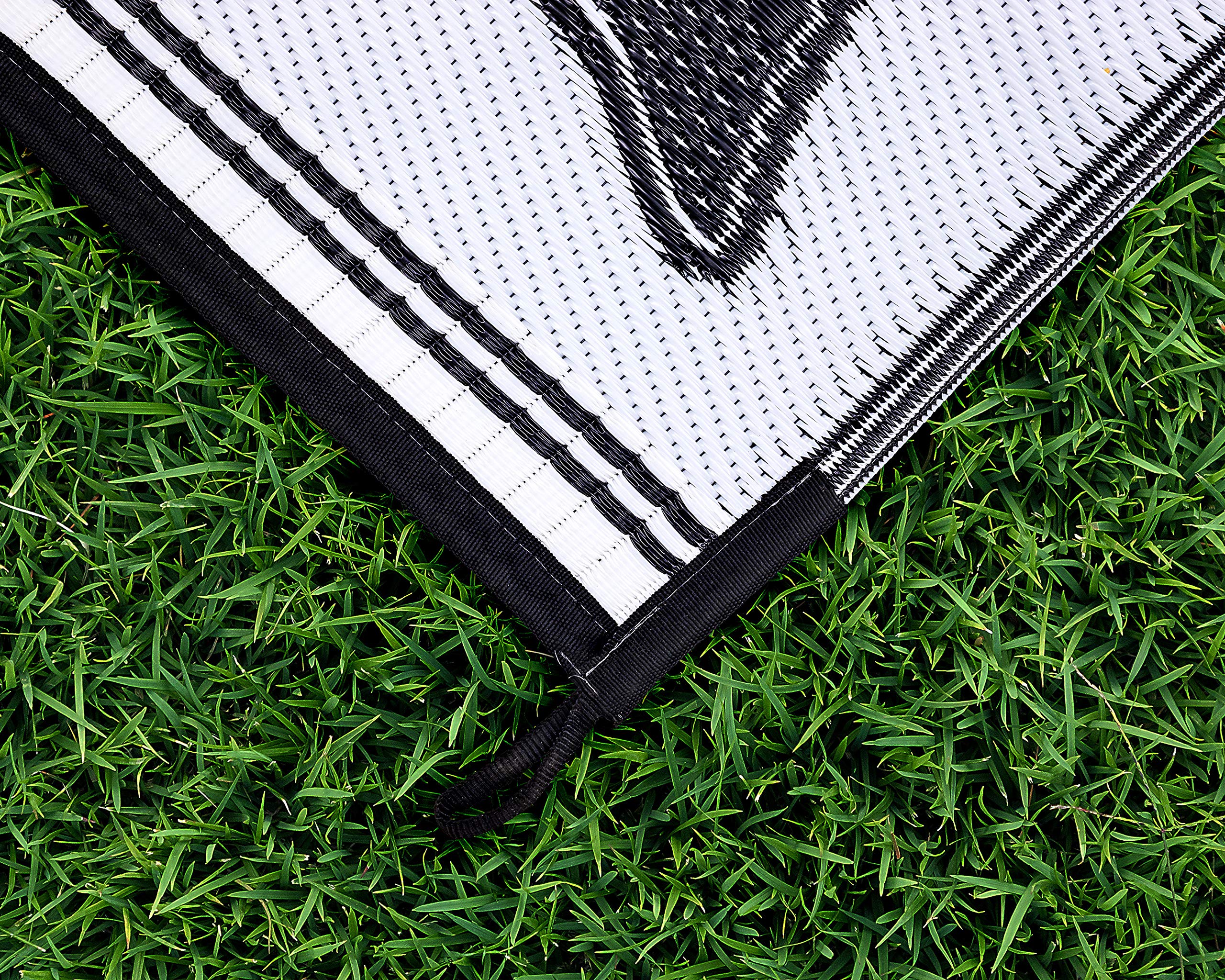 Oriental Awning Camco Leisure Mat-Green 9' x 12'