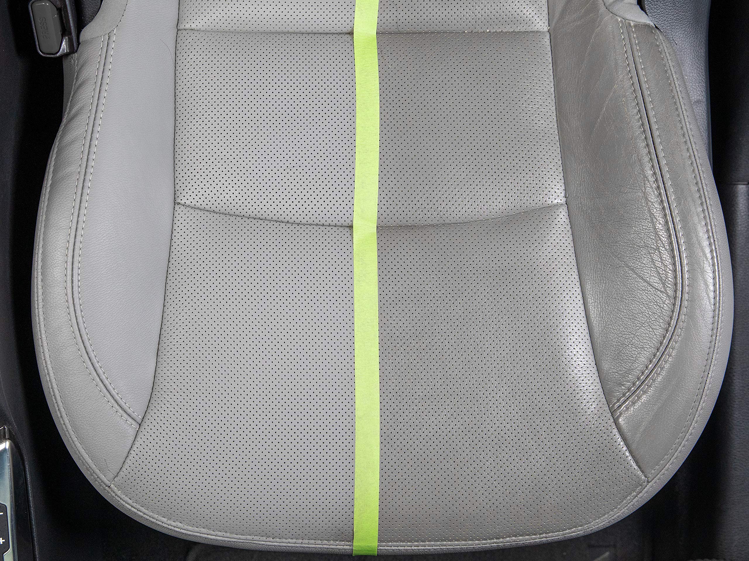 Meguiar's Leather & Vinyl Cleaner Gold Class - Cleaner Formulated for Automotive, Spray Removes Tough Grime & Stains, 16 Oz