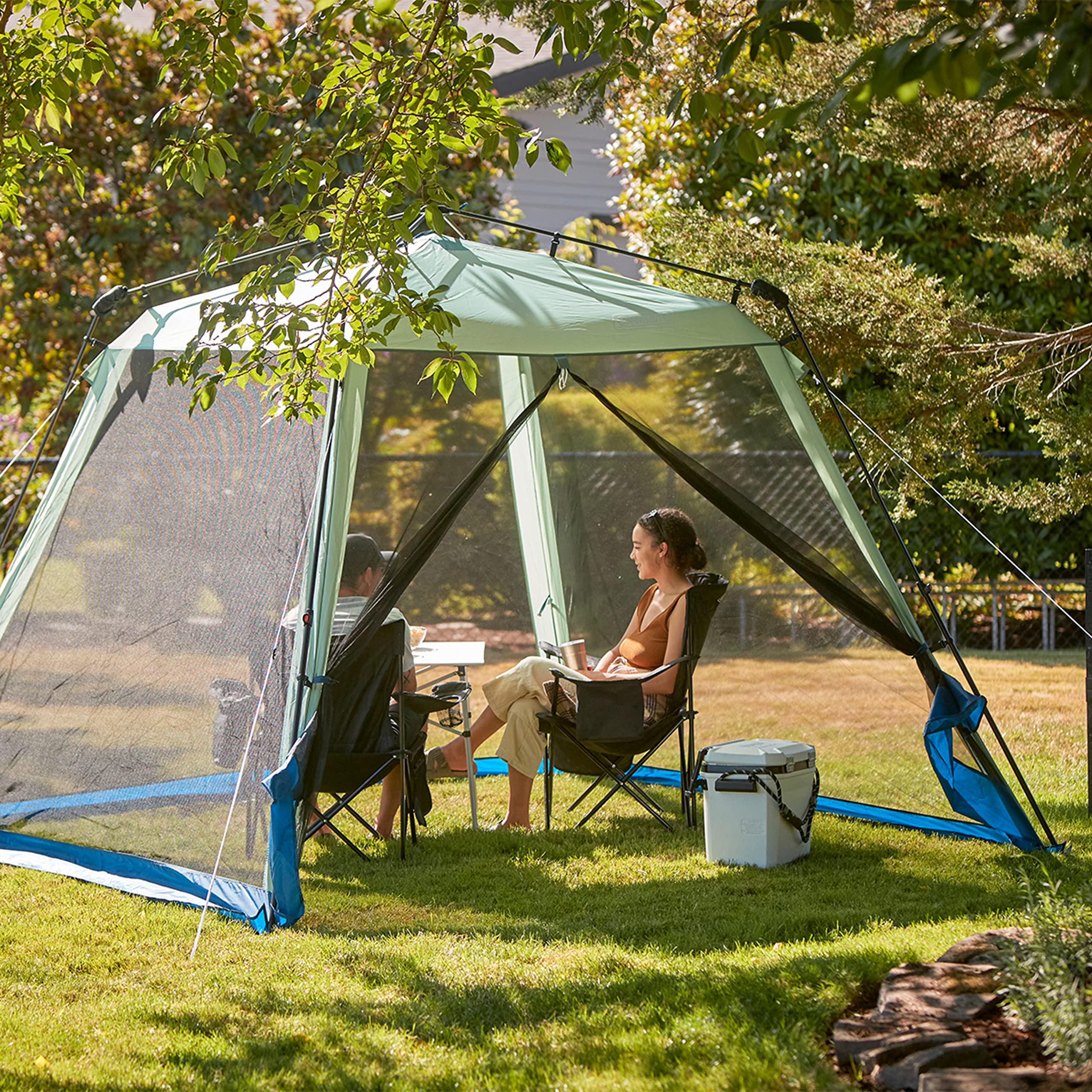 Coleman Portable Skylodge Screenhouse with 1-Minute Setup, Screened Gazebo for Bug-Free Lounging, Outdoor Sun Shade for Picnic, Events, Parties, Camping, & More