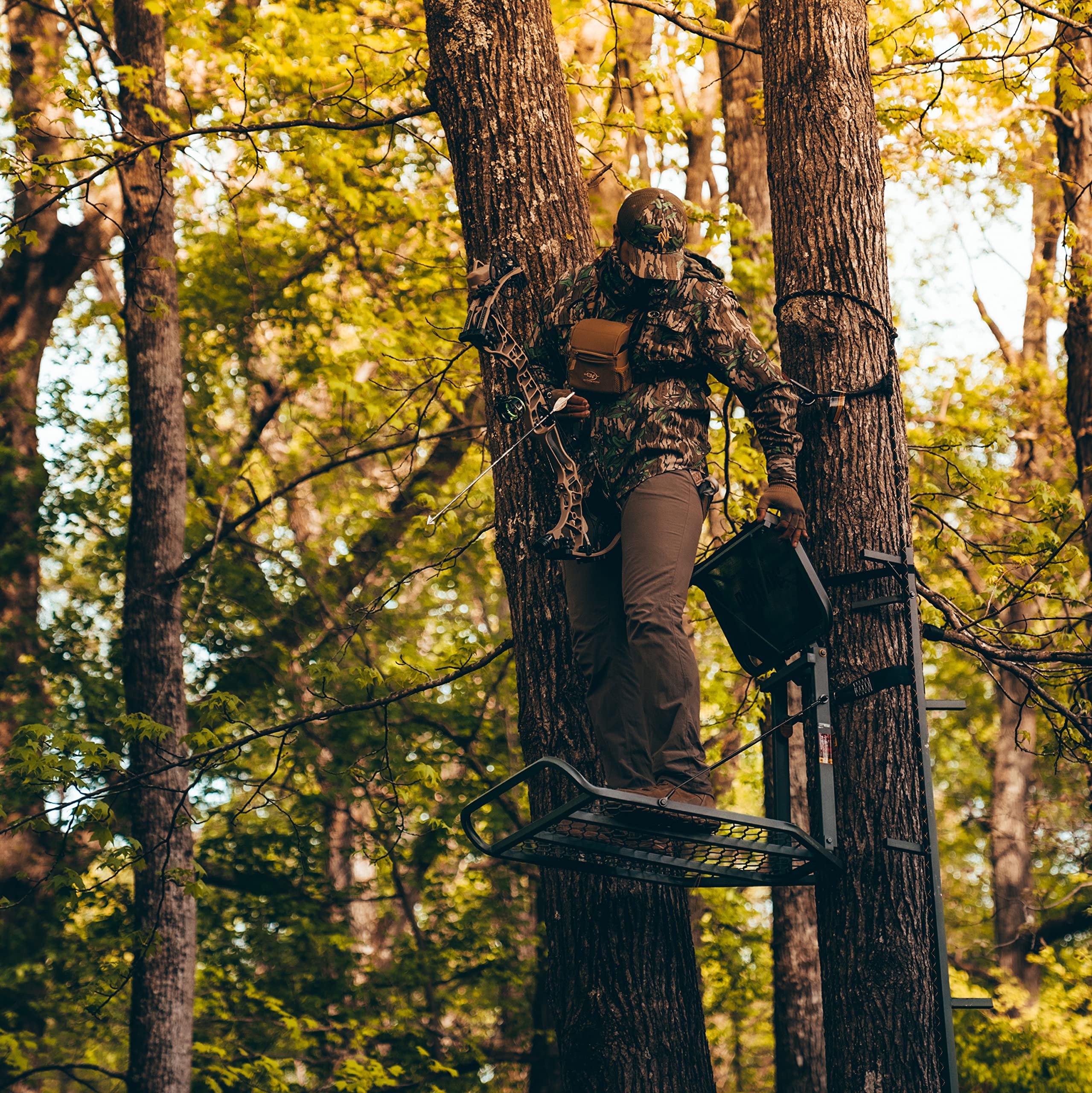 Rogue XL Rivers Edge® Big Foot™ Hang-On Lever-Action Treestand, Flip-Up TearTuff™ Mesh Seat, 24” x 37” Large Platform, Footrest, RE562