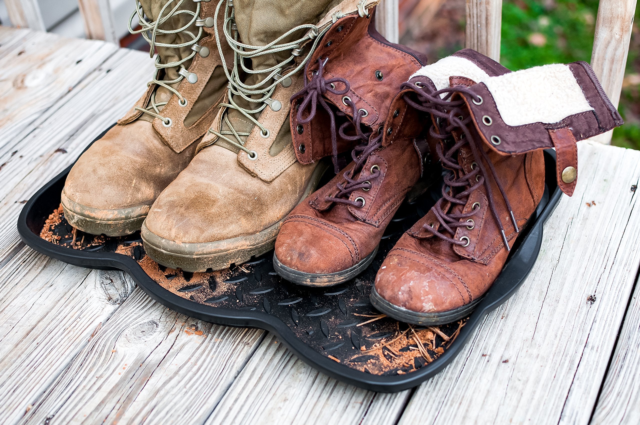 Camco Shoe Tray Multi-Purpose with Anti-Slip Pattern – Perfect for Holding Work Boots, Tools and Pet Accessories; Protects Your Floor from Messes; Also Great for Gardening and Outdoors! Small (42894)