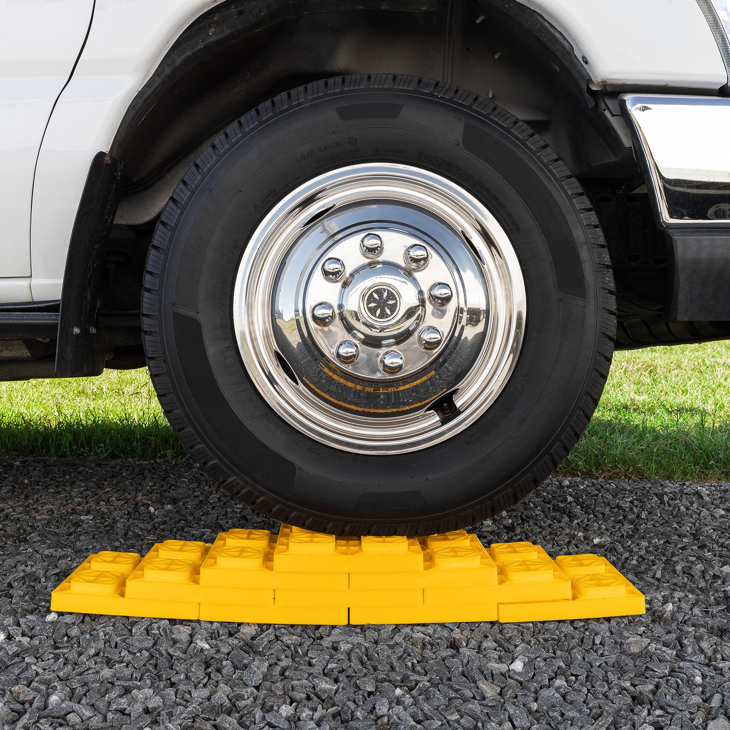 Camco Leveling Blocks FasTen Camper / RV - Features Interlocking Design for Customizable Height - Carrying Handle Twists to Secure Blocks for RV Storage - 8.5” x 8.5” x 1”, Yellow, 10-Pack (44512)