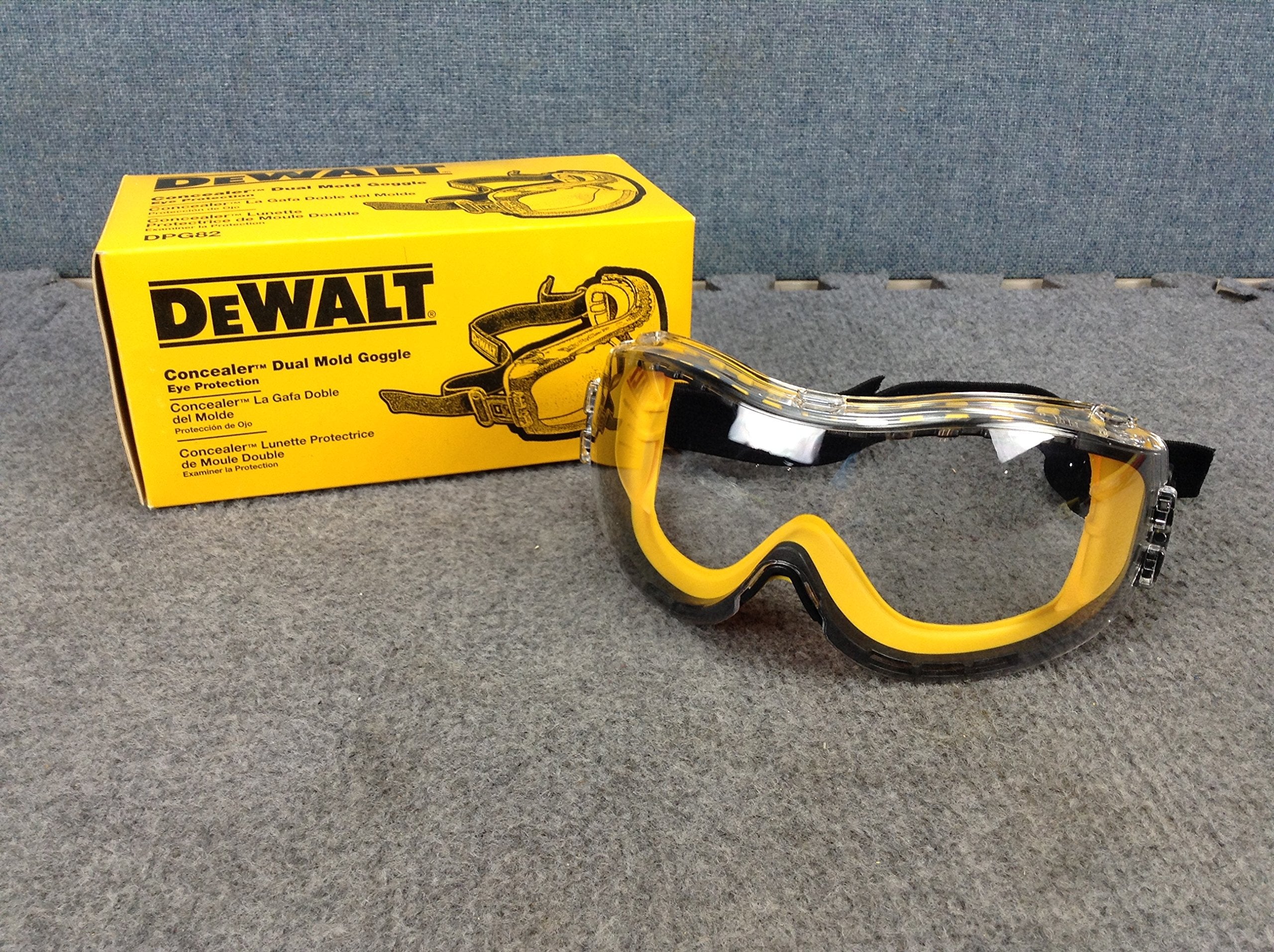 Concealer™ DEWALT DPG82 Hardware Safety Goggle
