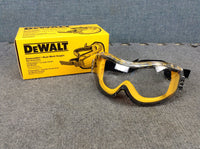 Concealer™ DEWALT DPG82 Hardware Safety Goggle