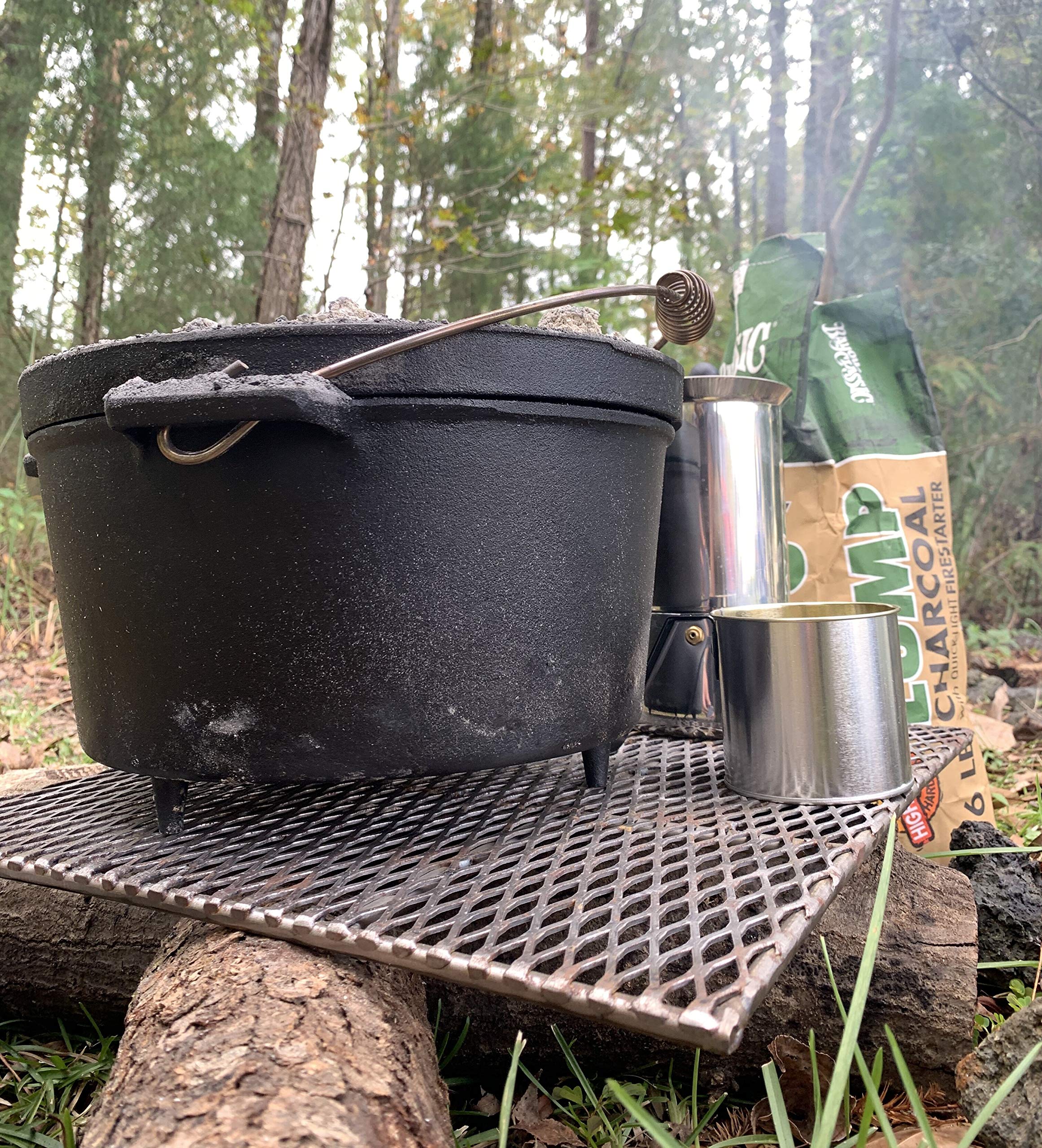 Bayou Classic Cast Iron Pre-Seasoned Dutch Oven w/ Feet Features Flanged Camp Lid Stainless Coil Wire Handle Grip, 8-qt Perfect For Baking Frying One-Pot Meals Stews and Chili