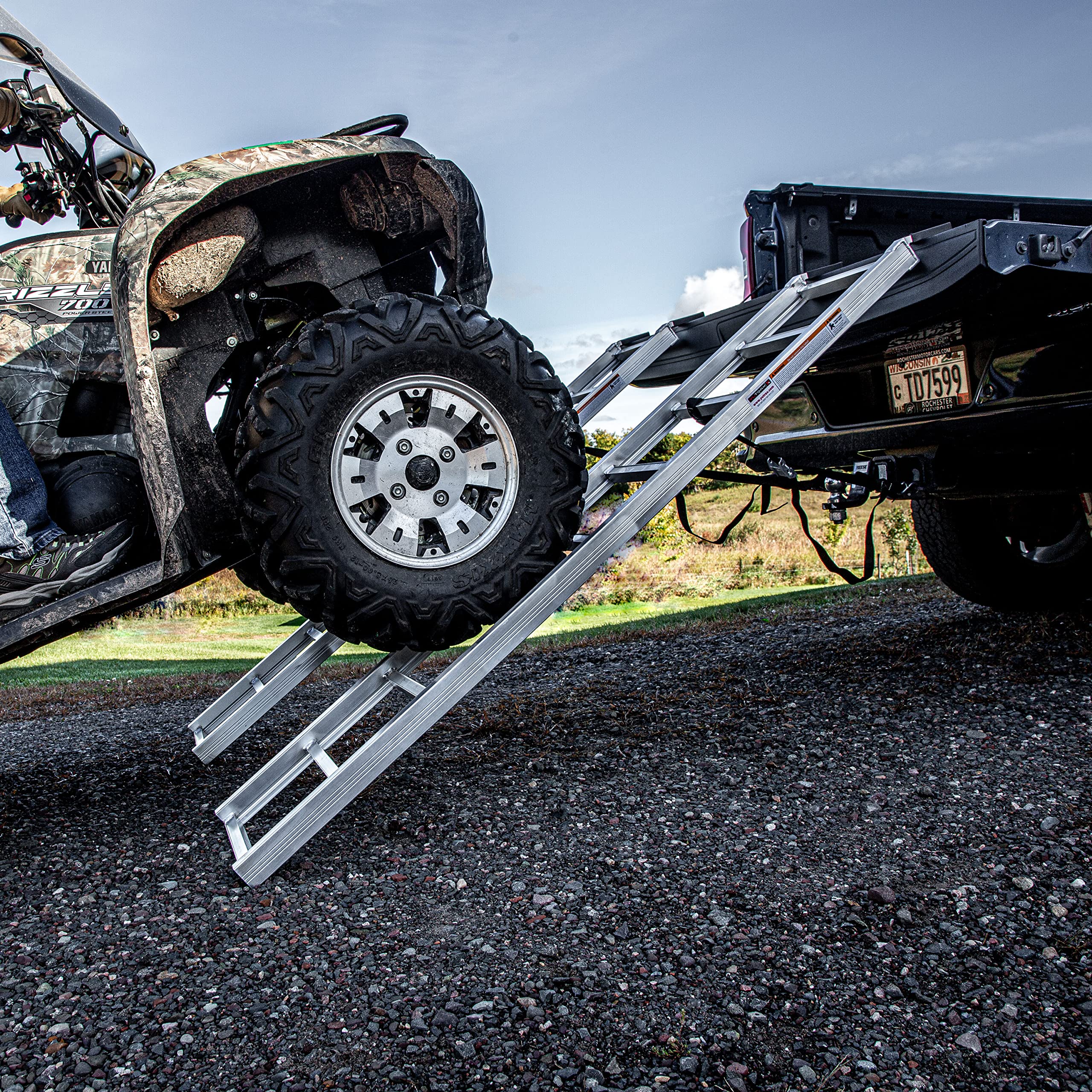 Aluminum Utility Truck Yutrax 70-inch, UTV/ATV Loading Ramps - Pair, 1500lb Capacity