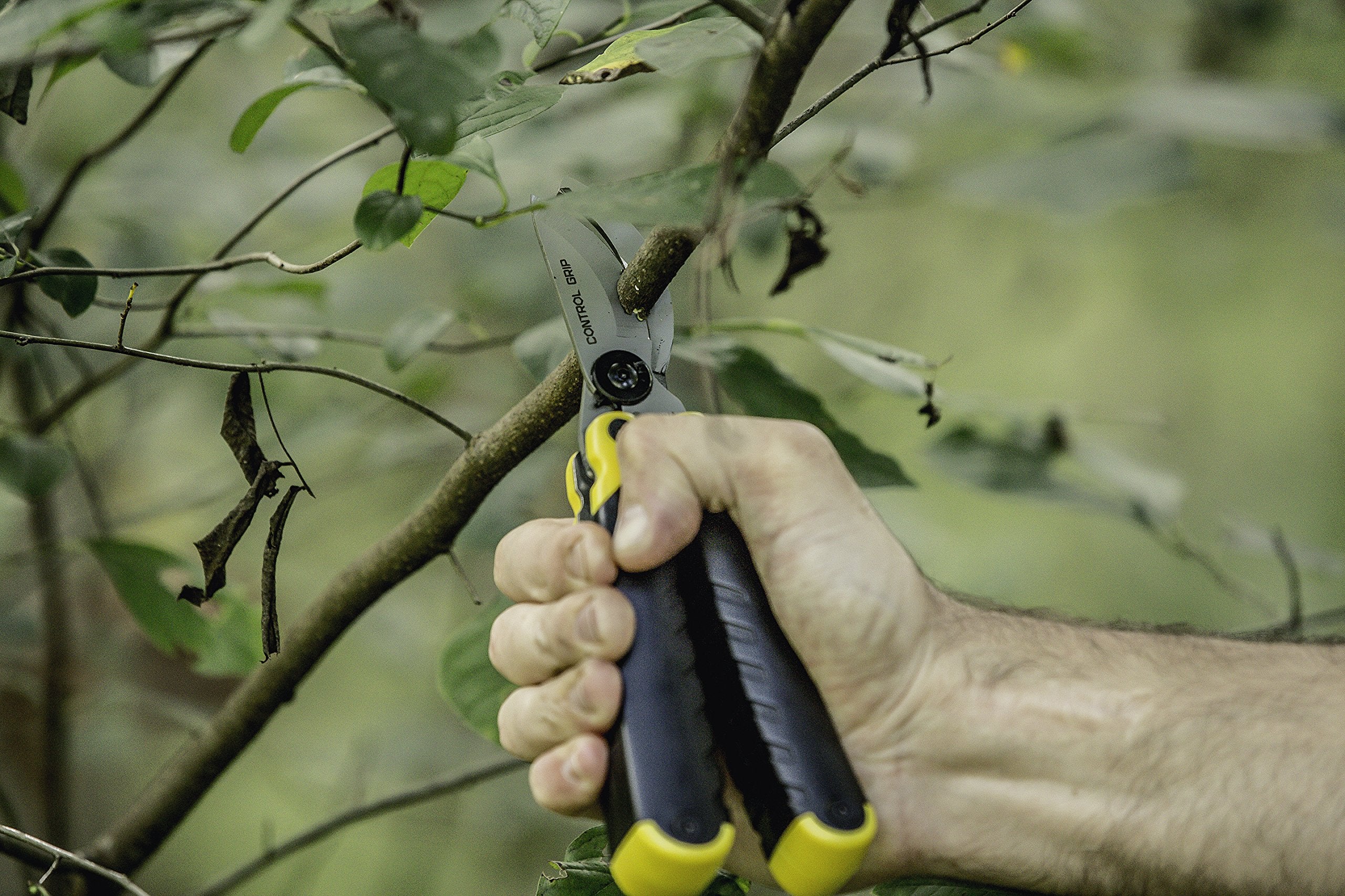 Stainless Steel Hunters Specialties Compact Lightweight Easy-to-use Control Grip Folding Pruner Knife